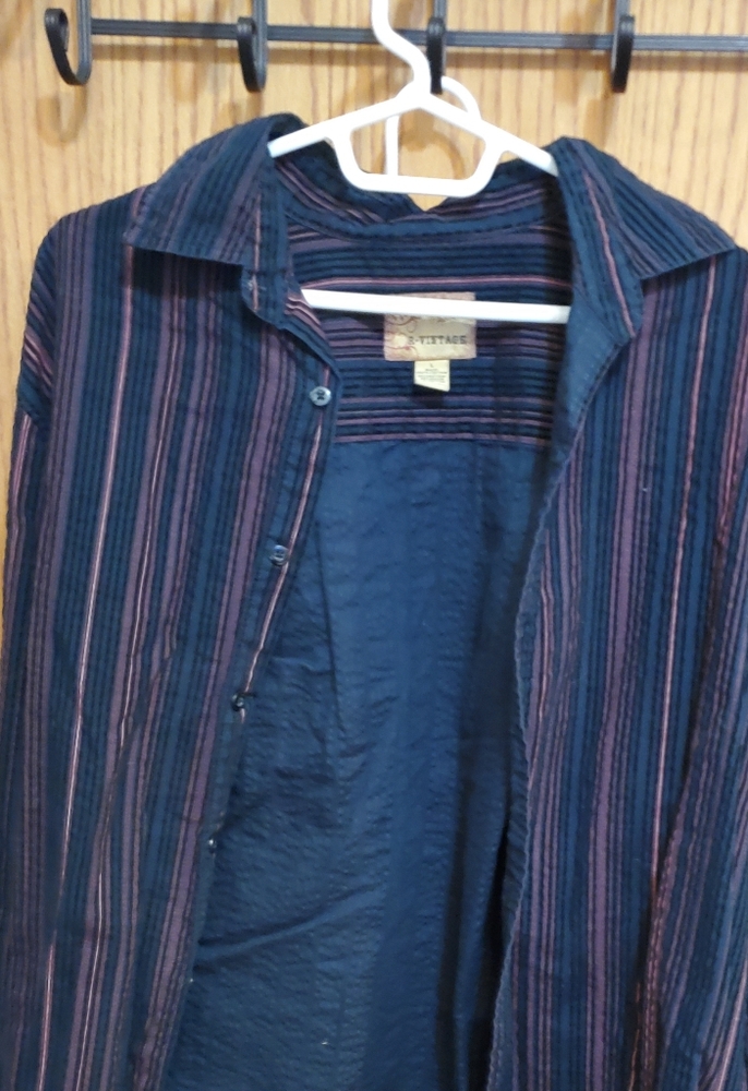 R Vintage button up
